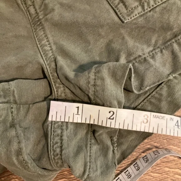Aerie Wander army green shorts, S - Picture 7 of 7